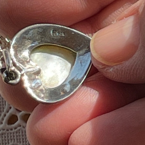 Marcasite heart w/mother of pearl necklace vintage - Picture 4 of 6